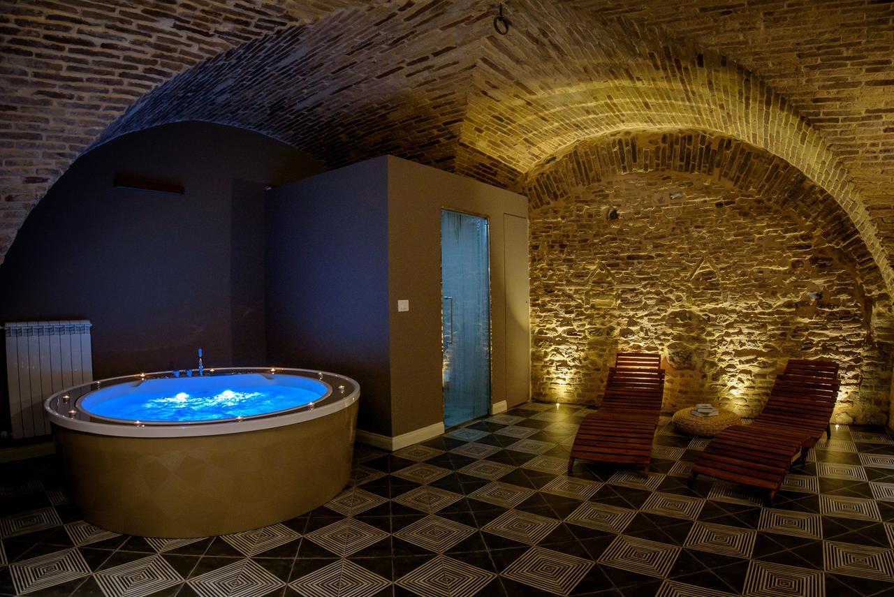 Aparthotel Marie Claire & 2*